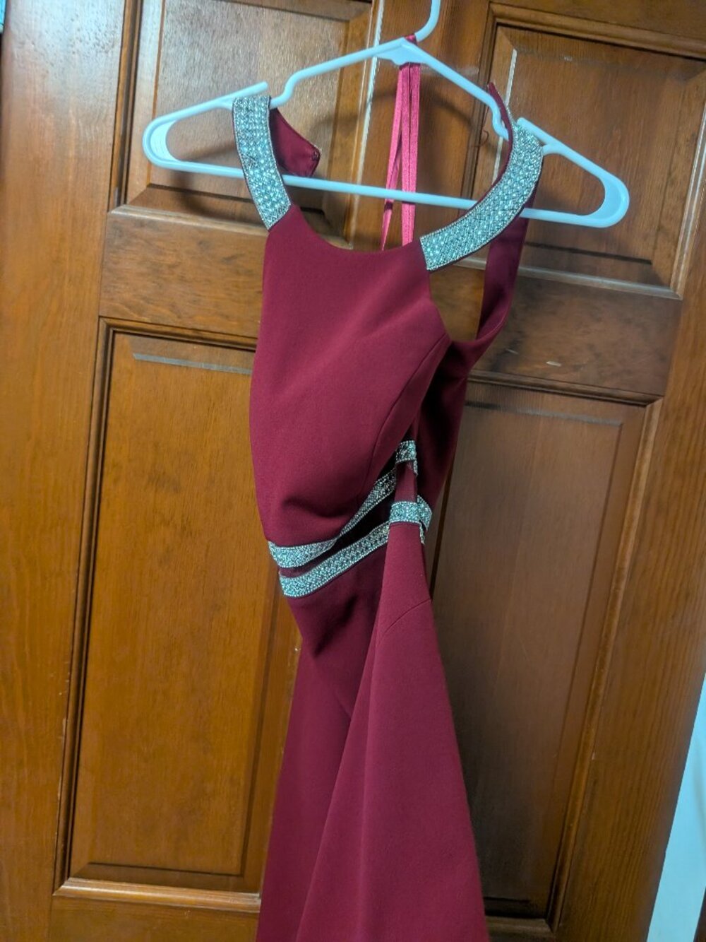 Juniors Burgundy Prom dress; size 9